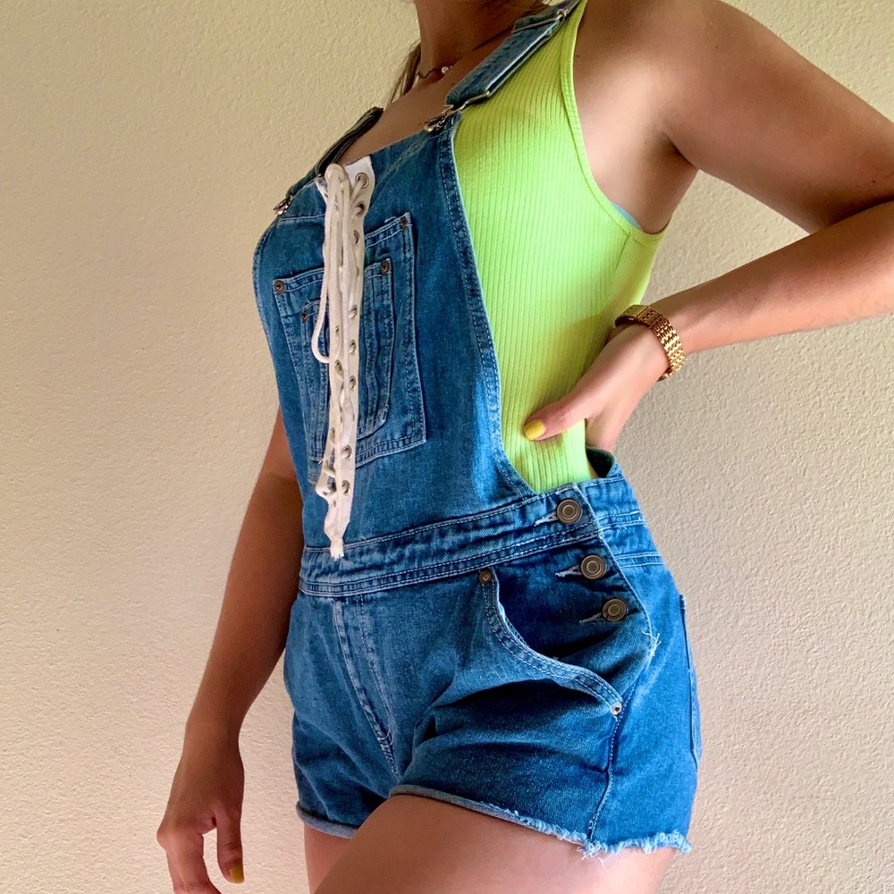 •• Denim overall shorts ••